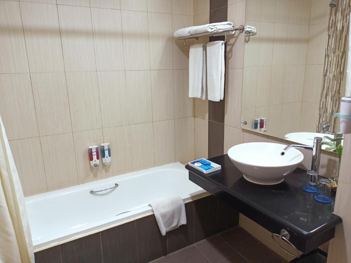 Days Hotel & Suites By Wyndham Jakarta Airport Tangerang Eksteriør bilde