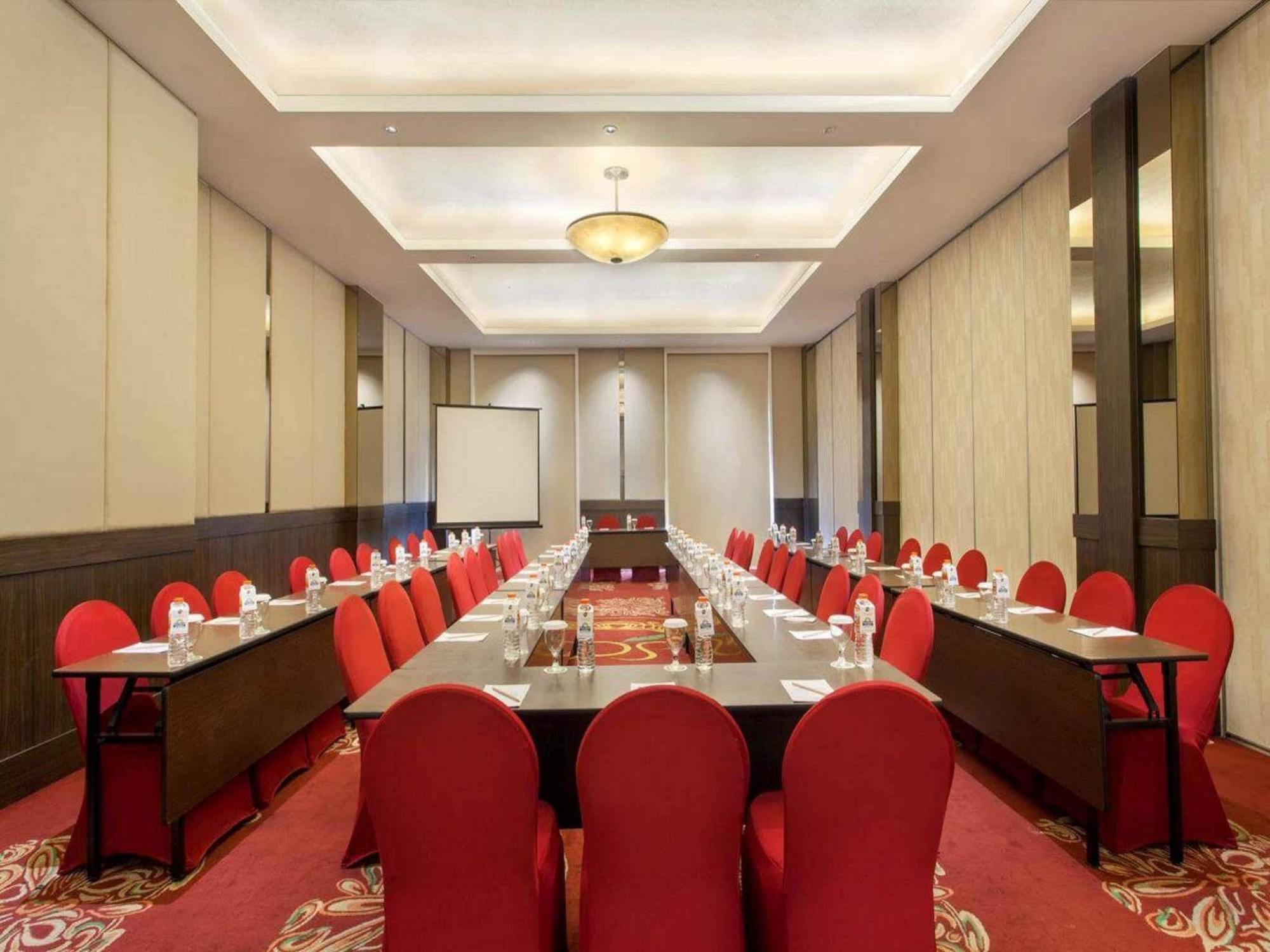 Days Hotel & Suites By Wyndham Jakarta Airport Tangerang Eksteriør bilde